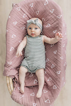 Load image into Gallery viewer, Mebie Baby | Blush Triangle Muslin Quilt